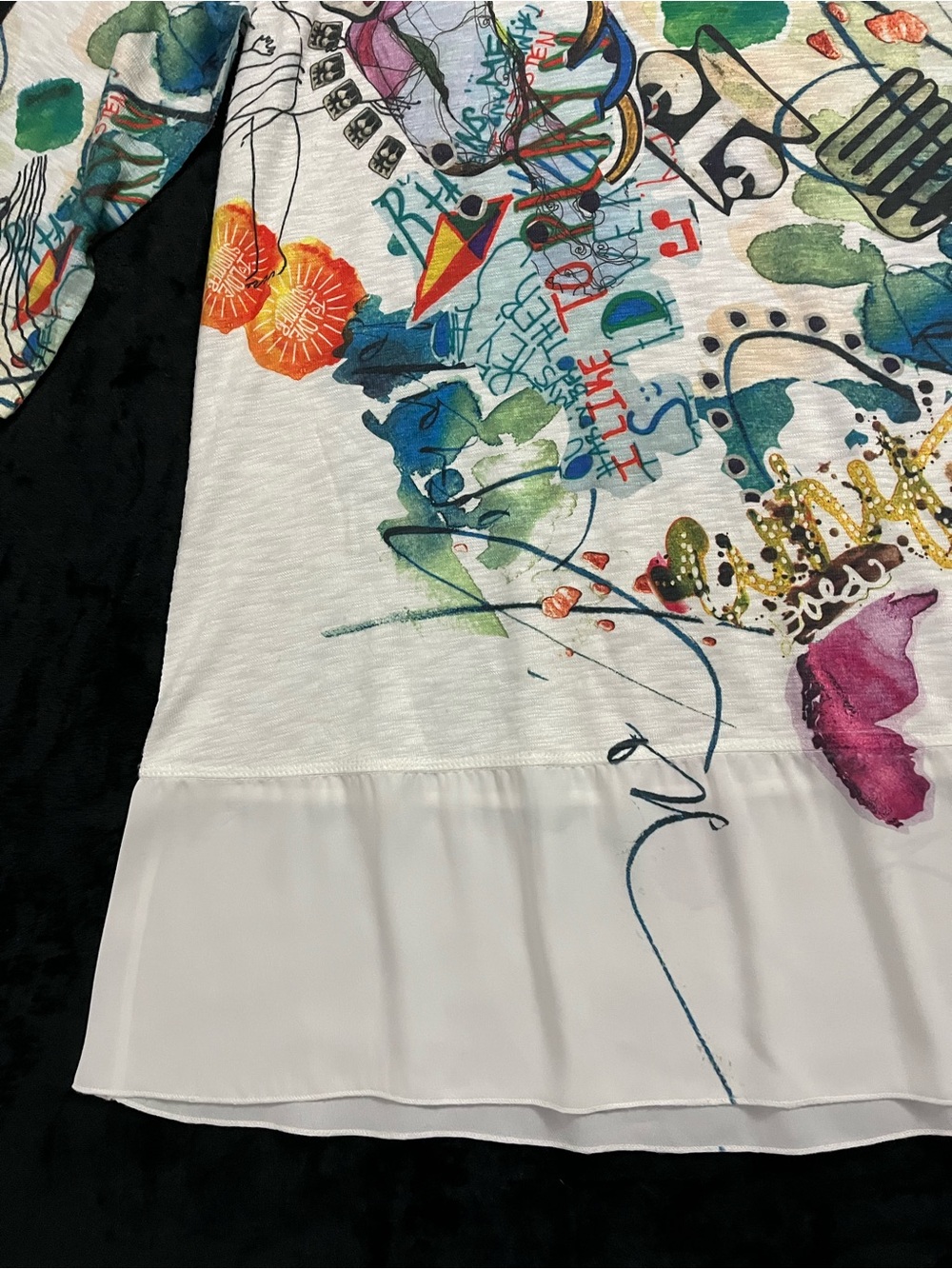 Inoah Abstract Graphic Print Tunic - Size L - Picture 3 of 5